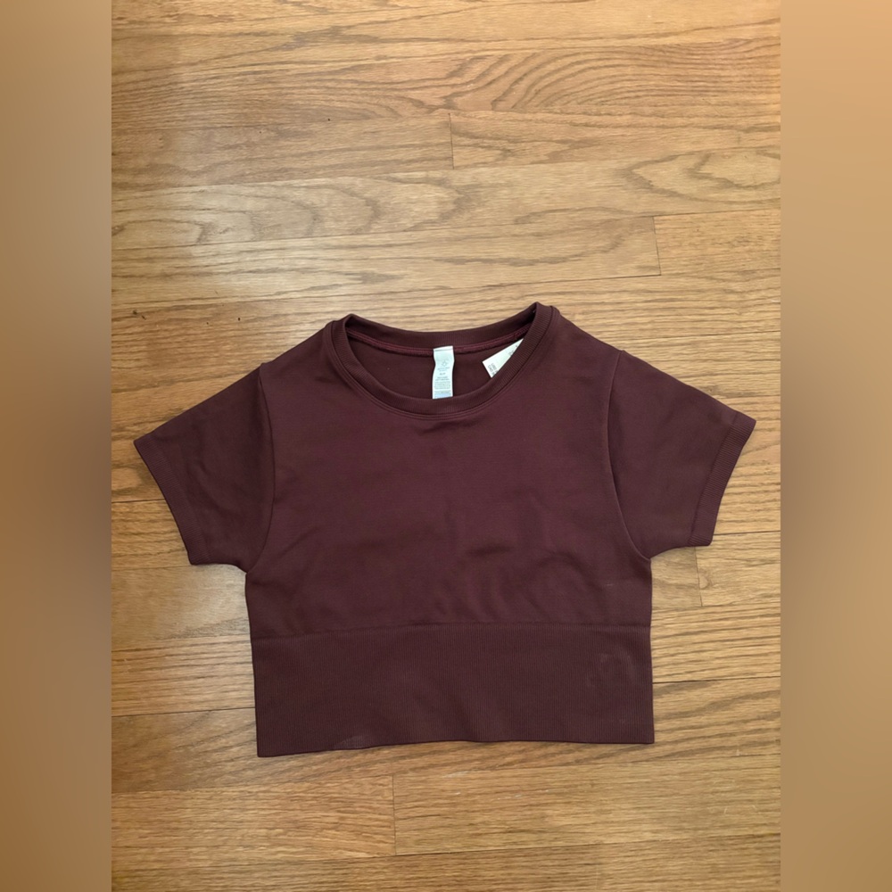 Aerie offline top